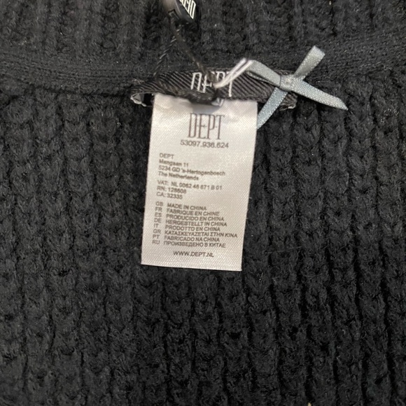 NWT! Dept Women’s Black Waxed Finish Knit Cardigan Size Large - Picture 4 of 7